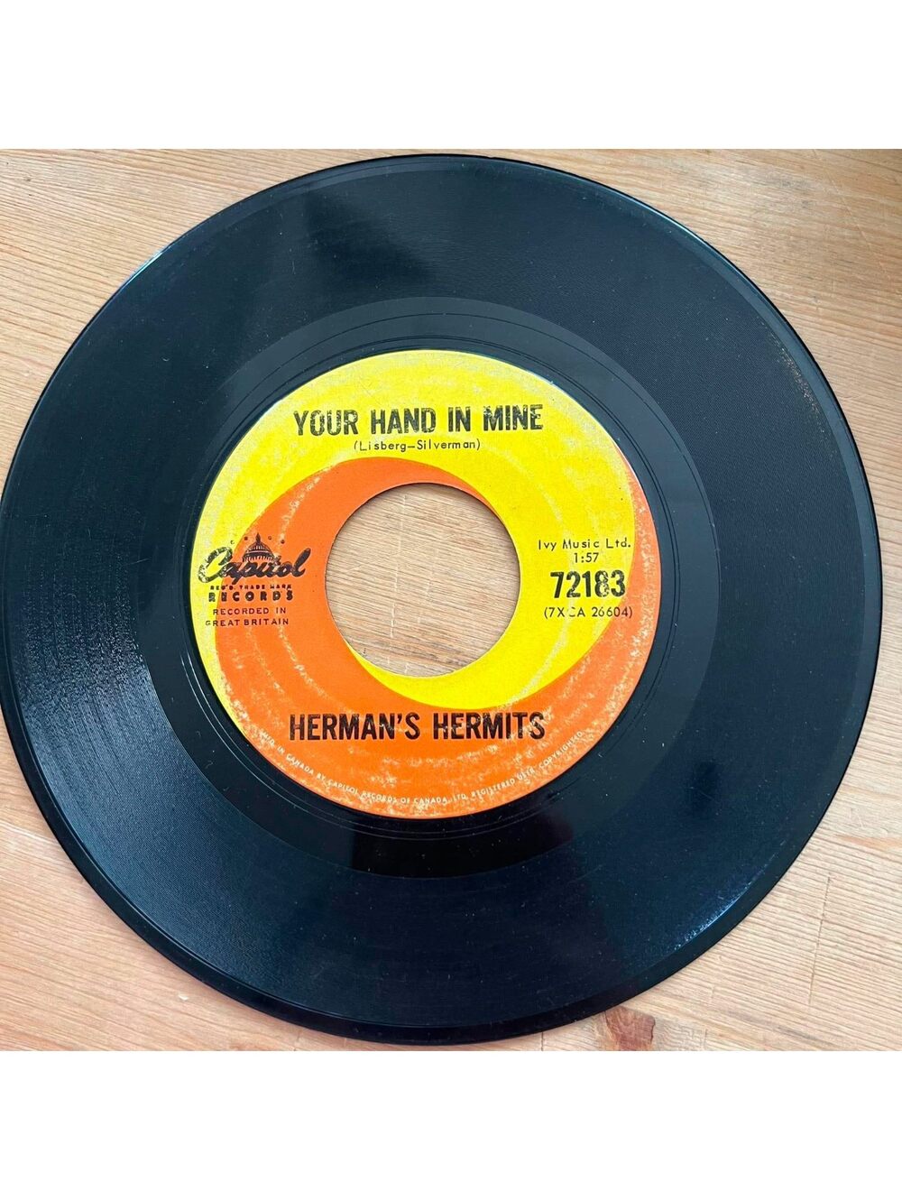 Herman's Hermits - Your Hand in Mine/I'm into Something Good 45rpm VG+ R08